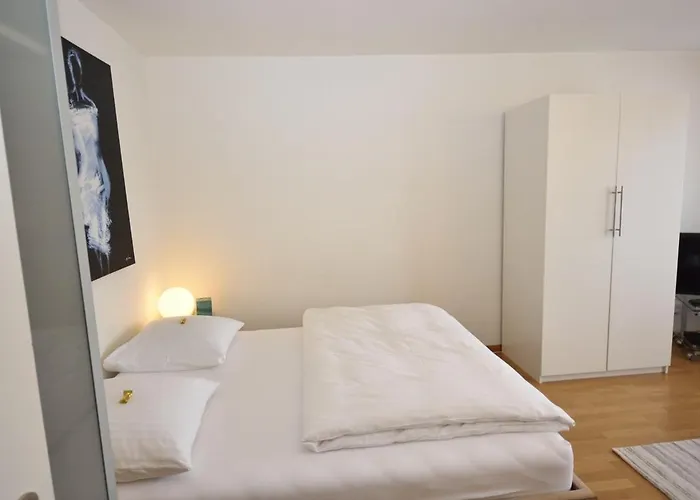 Cozy In The Center - Mill 532 *